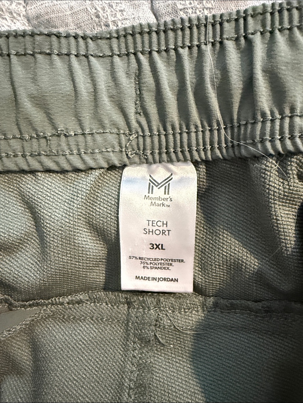 Member’s Mark 3XL Tech Shorts - Picture 2 of 3